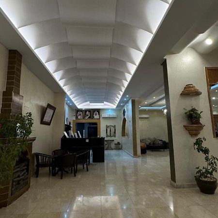 סקאקה Lavina Hotel Apartments מראה חיצוני תמונה