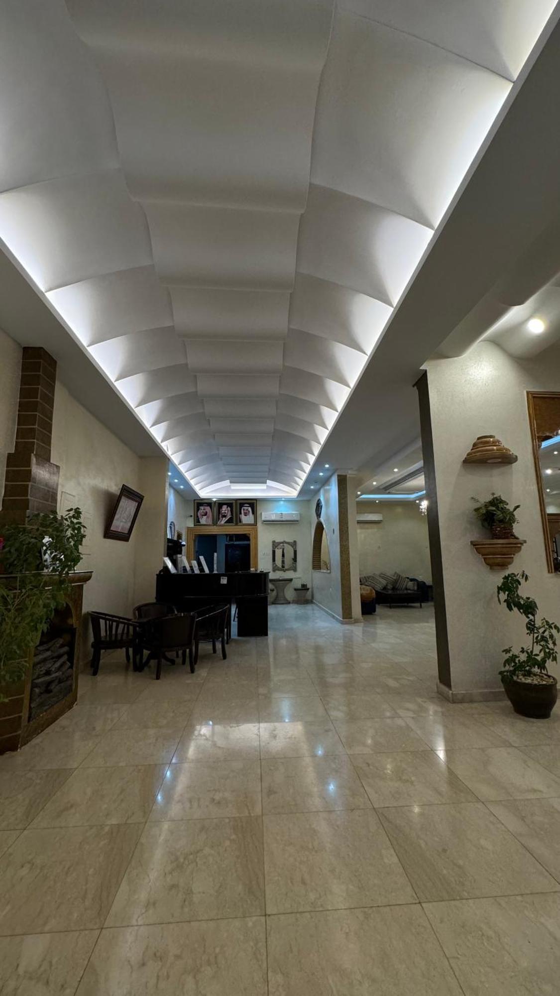 סקאקה Lavina Hotel Apartments מראה חיצוני תמונה